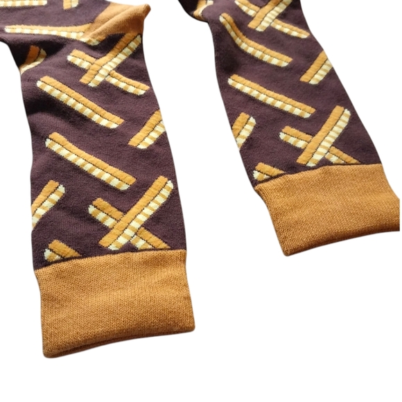 Free with purchase! Floor Play Socks Crinkle Cut Fries - Picture 6 of 8